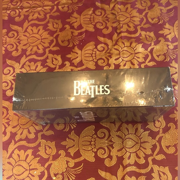 The Beatles Past Masters Original Studio Recordings.  NWOT - Picture 4 of 4